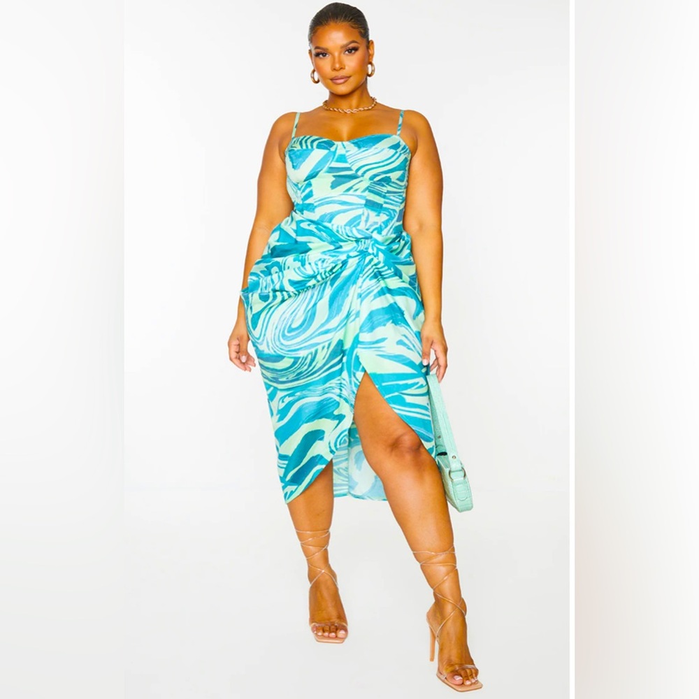 Plus size Abstract Top & Midi Skirt